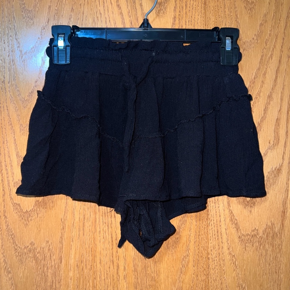 Rewash Black Ruffle Knit Shorts